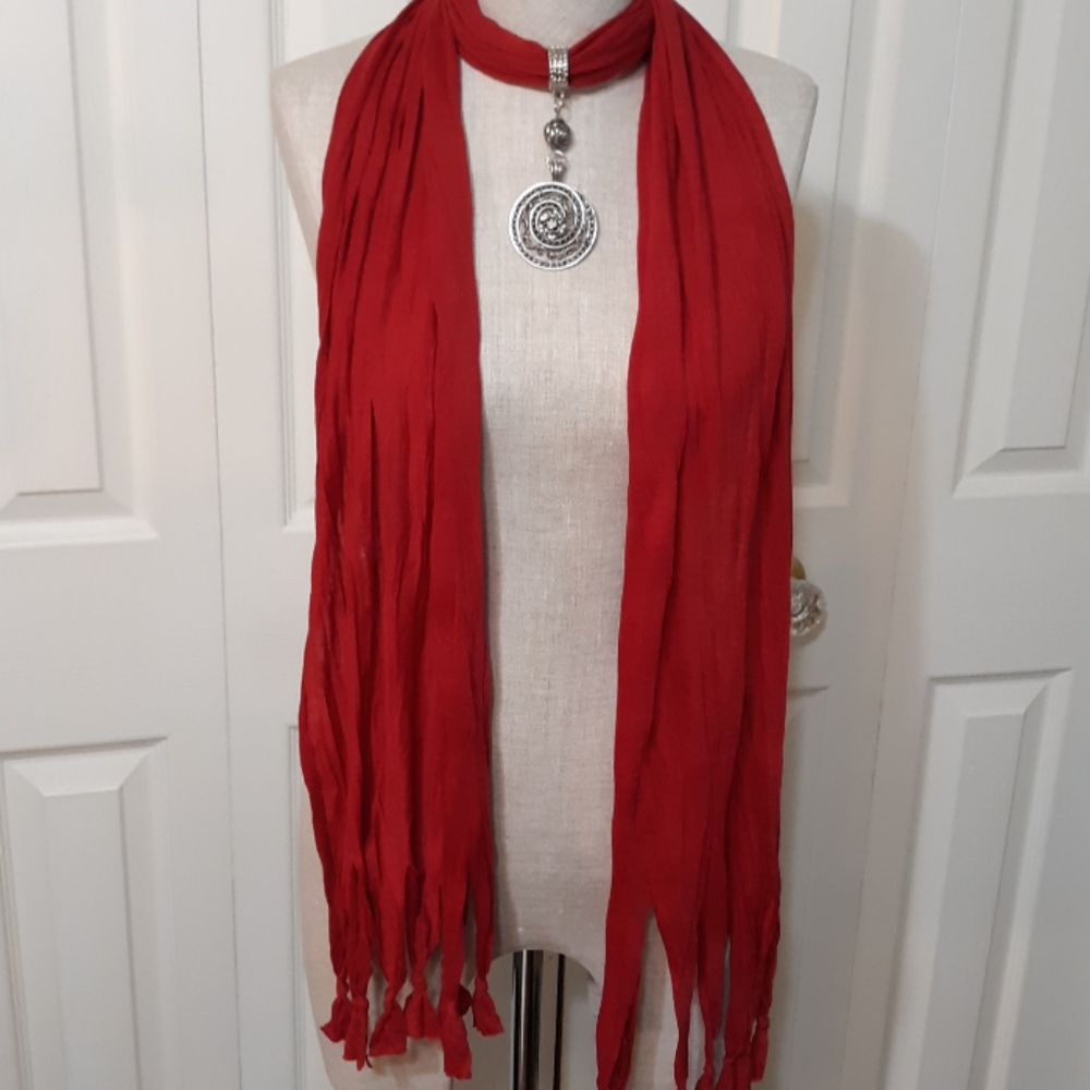 Scarfs - Picture 8 of 9